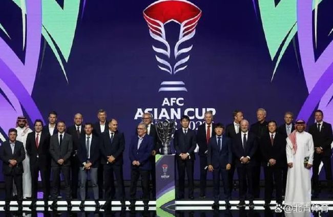 姆巴佩受到的一个压力来自法国政府，他们希望2030世界杯决赛不是在伯纳乌而是在摩洛哥举行。